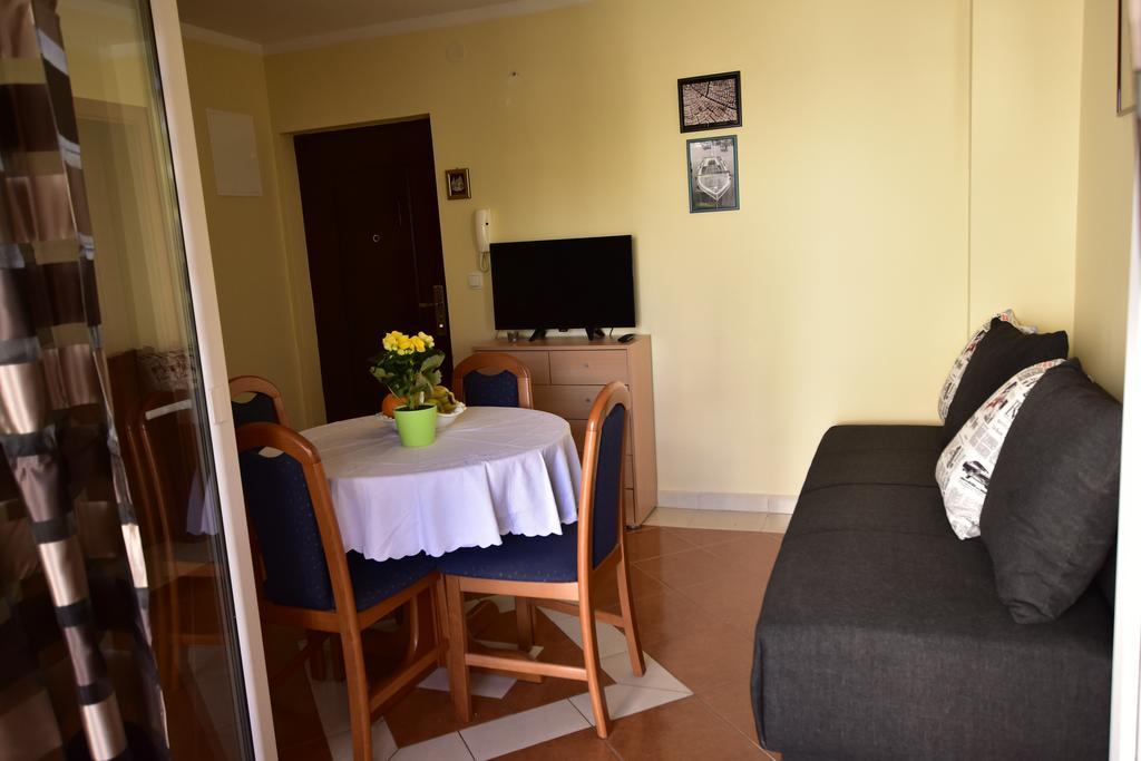 Apartman Sena Vodice Esterno foto