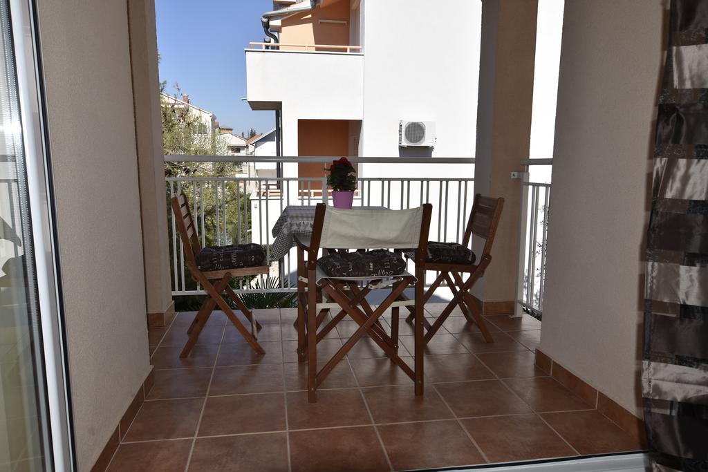 Apartman Sena Vodice Esterno foto